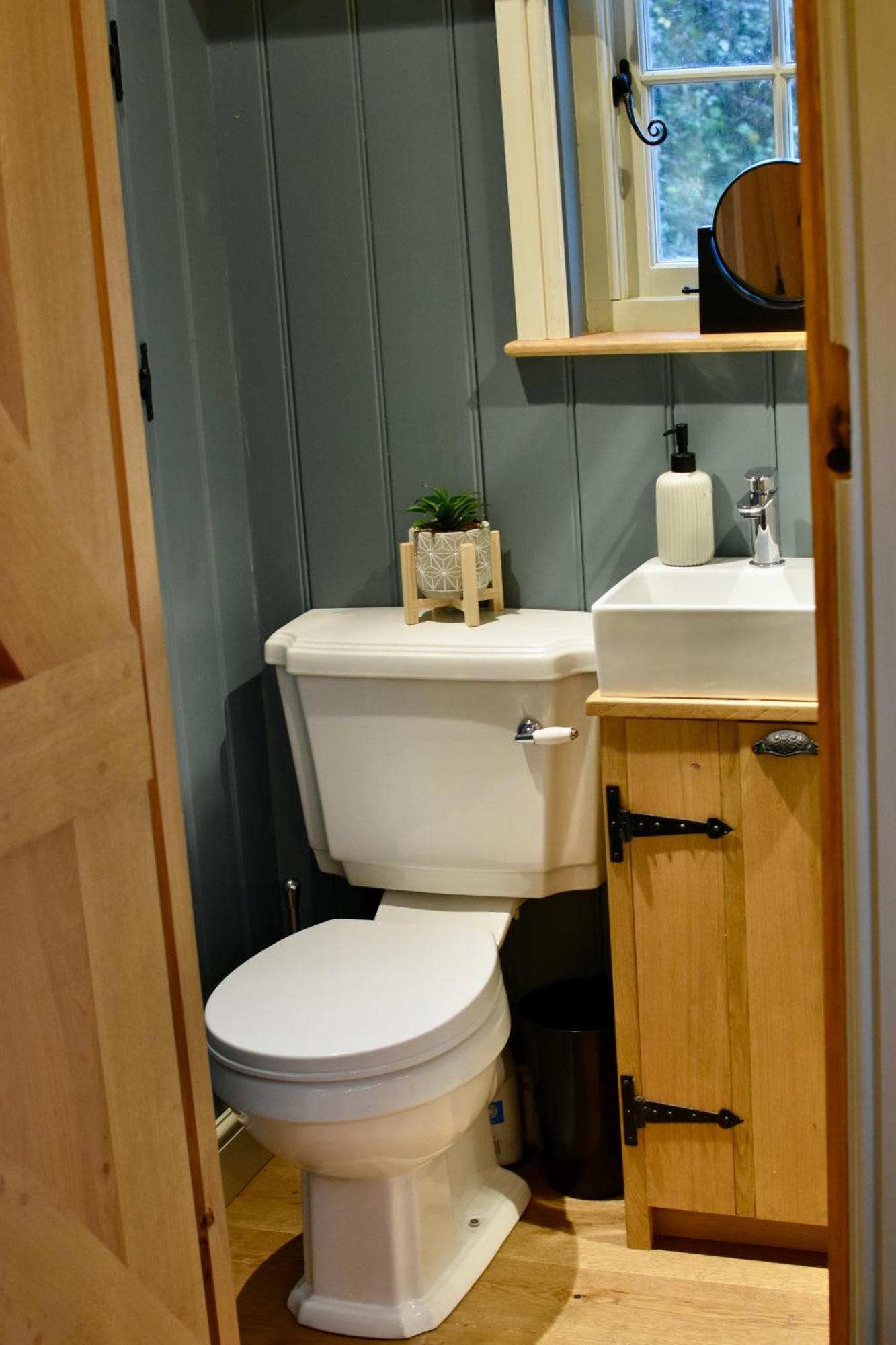 Ferienwohnung The Deer Hut Burpham Exterior foto