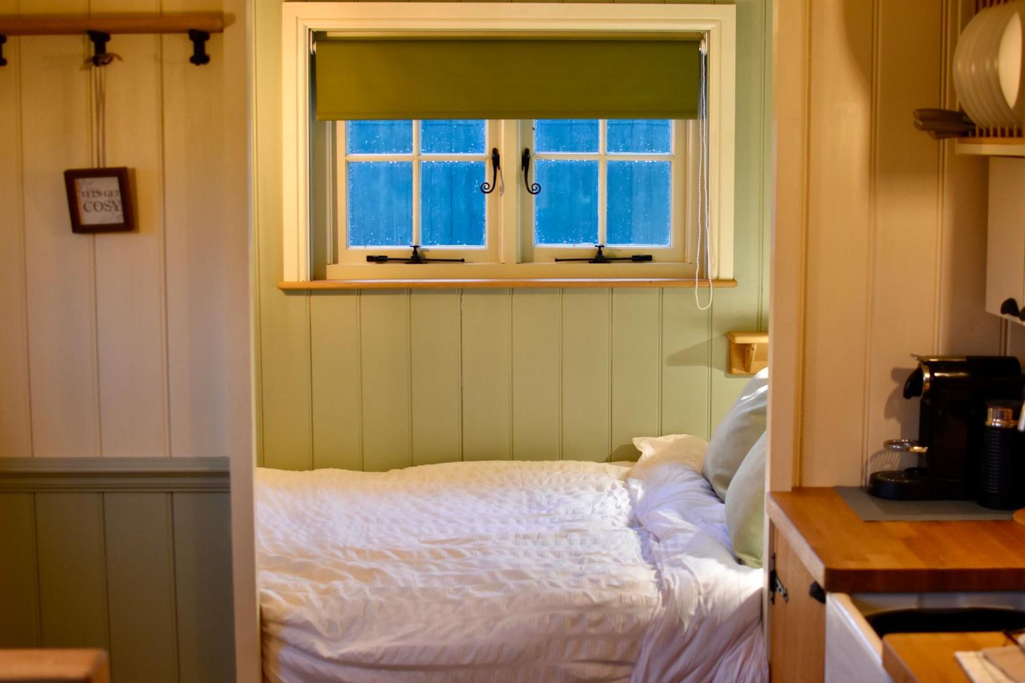 Ferienwohnung The Deer Hut Burpham Exterior foto